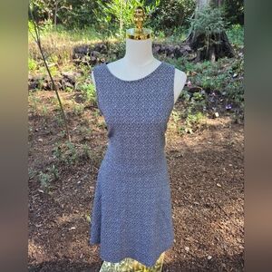 GAP‎ Black and White Sleeveless A-Line Midi Dress